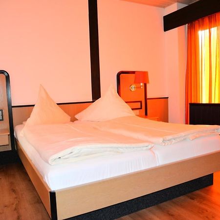 Hotel Paffhausen Wirges Exteriör bild