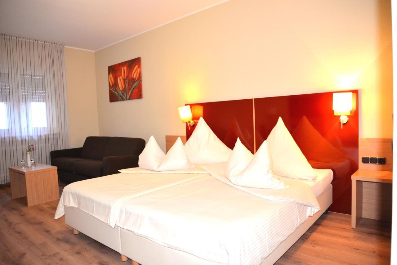 Hotel Paffhausen Wirges Exteriör bild