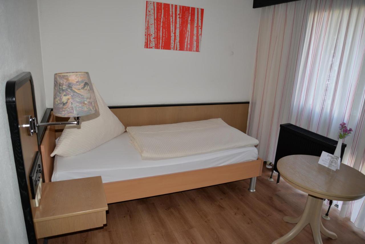 Hotel Paffhausen Wirges Exteriör bild